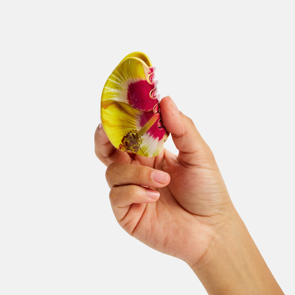CHUNKS - Juno Claw in Hibiscus Flower