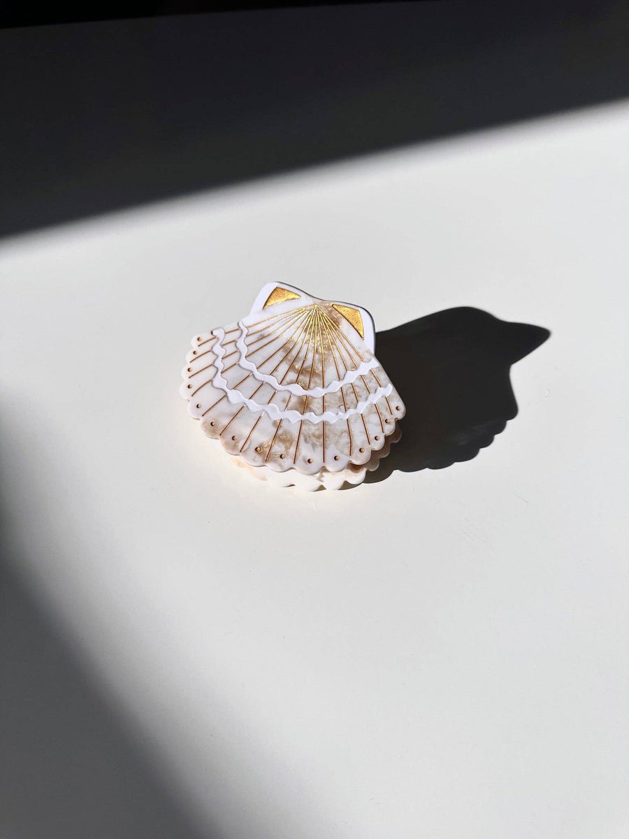 Solar Eclipse - Hand-painted Sea Shell Hair Claws – CONRADO®