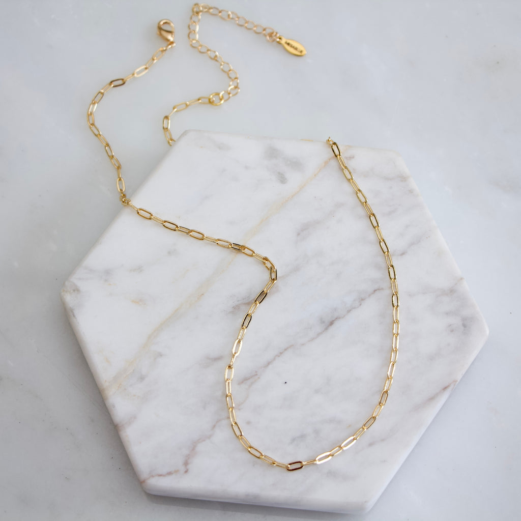 Mini Paperclip Necklace Gold