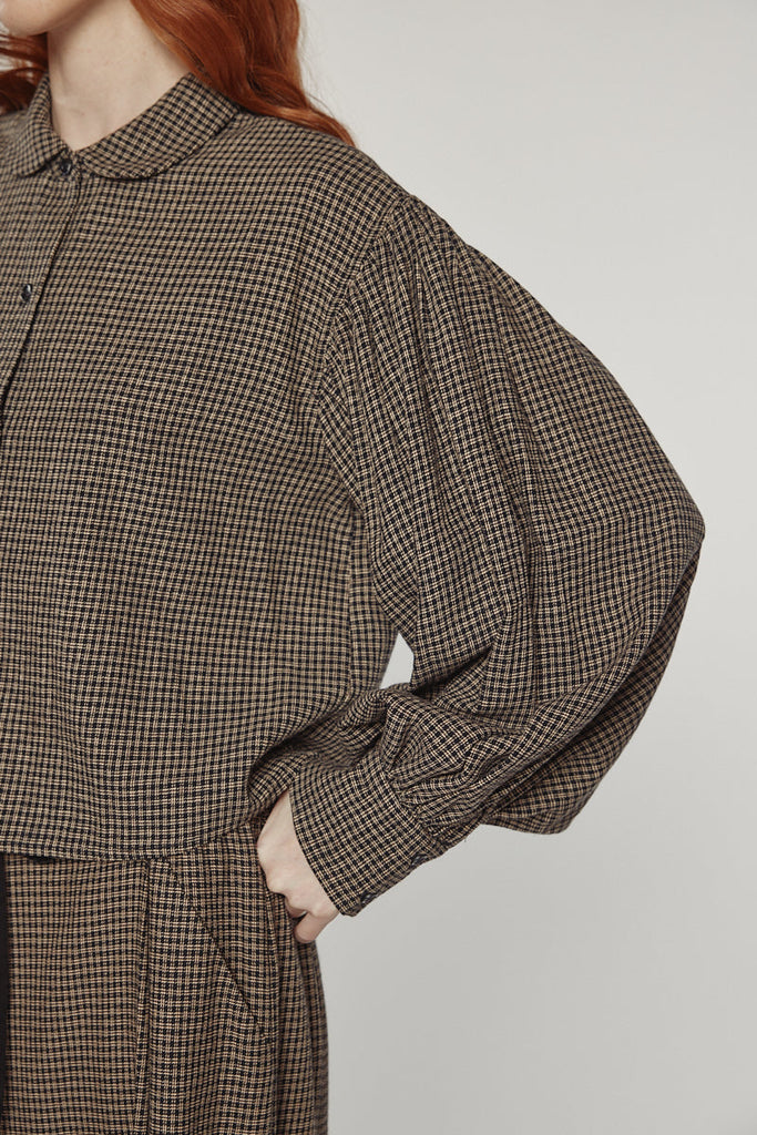 Amente Volume Sleeve Blouse