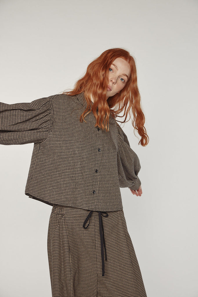 Amente Volume Sleeve Blouse