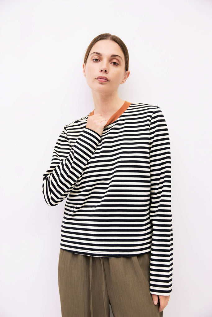 The Kathleen Top Striped Long Sleeve T-Shirt Black and Cream