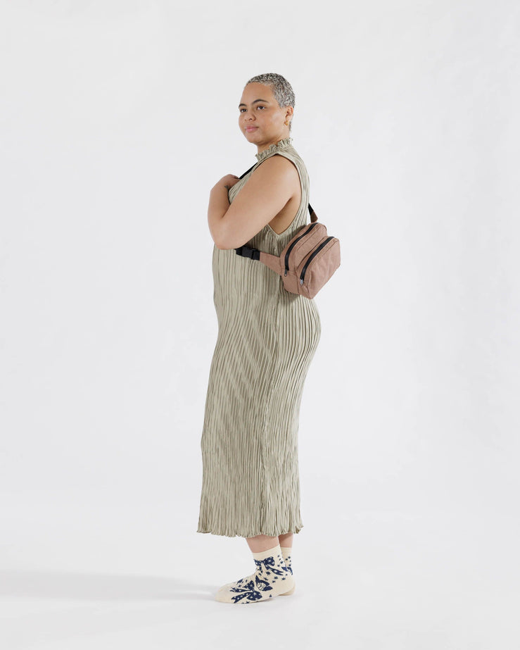 Baggu Fanny Pack Cocoa Brown - Crossbody Fanny Pack - Conrado