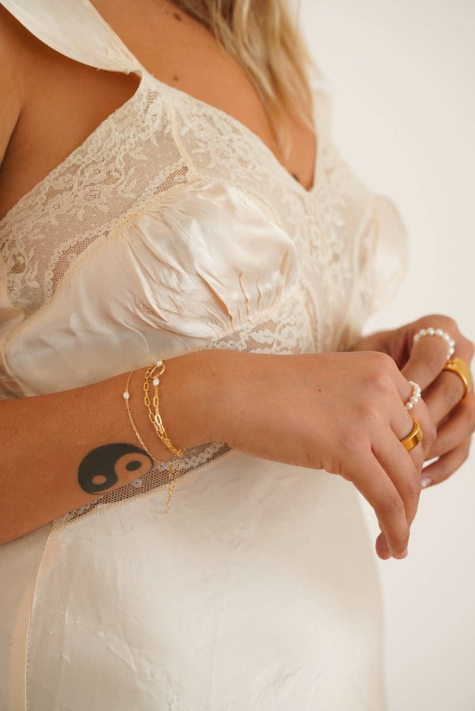 May Martin - Josephine Bracelet - Gold Chain Pearl Bracelet