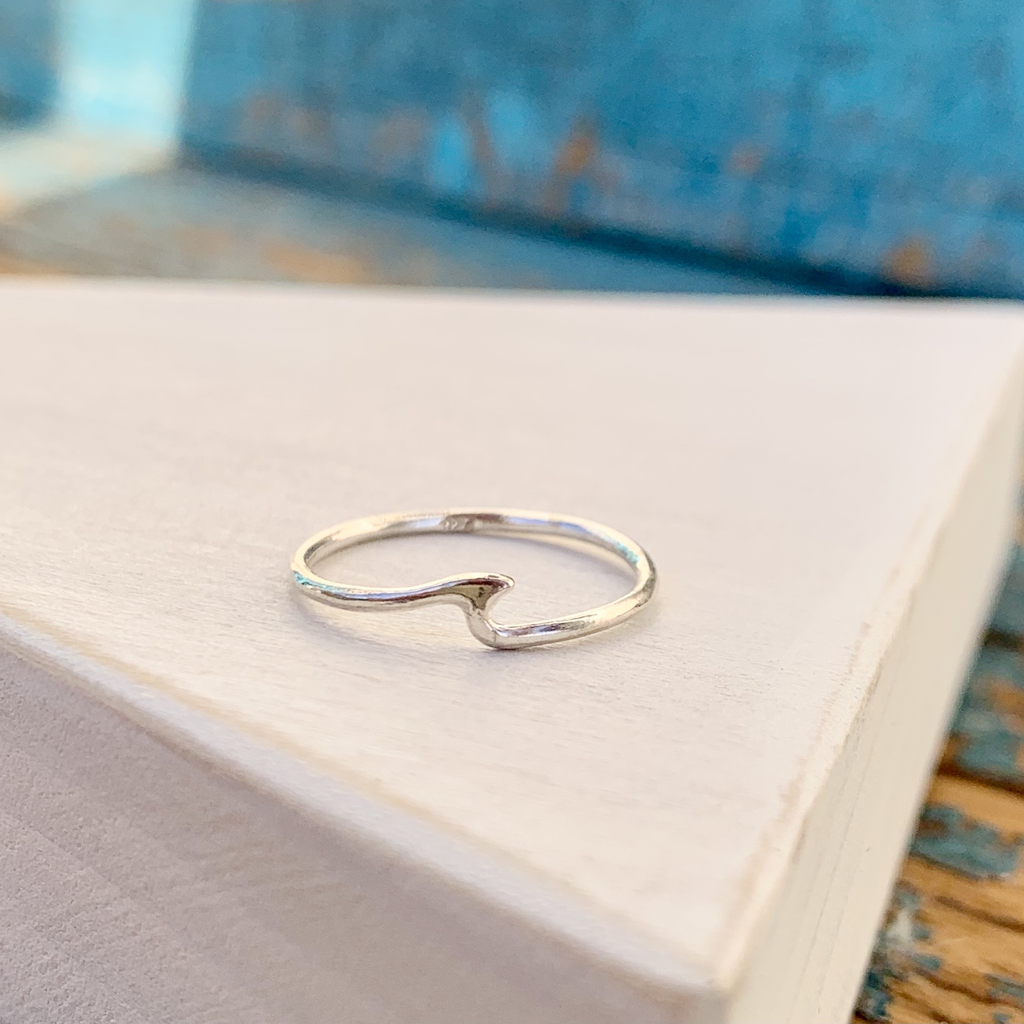 Betty Baby Wave Ring - Sterling Silver Baby Wave Ring - Betty Belts Ocean Lovers