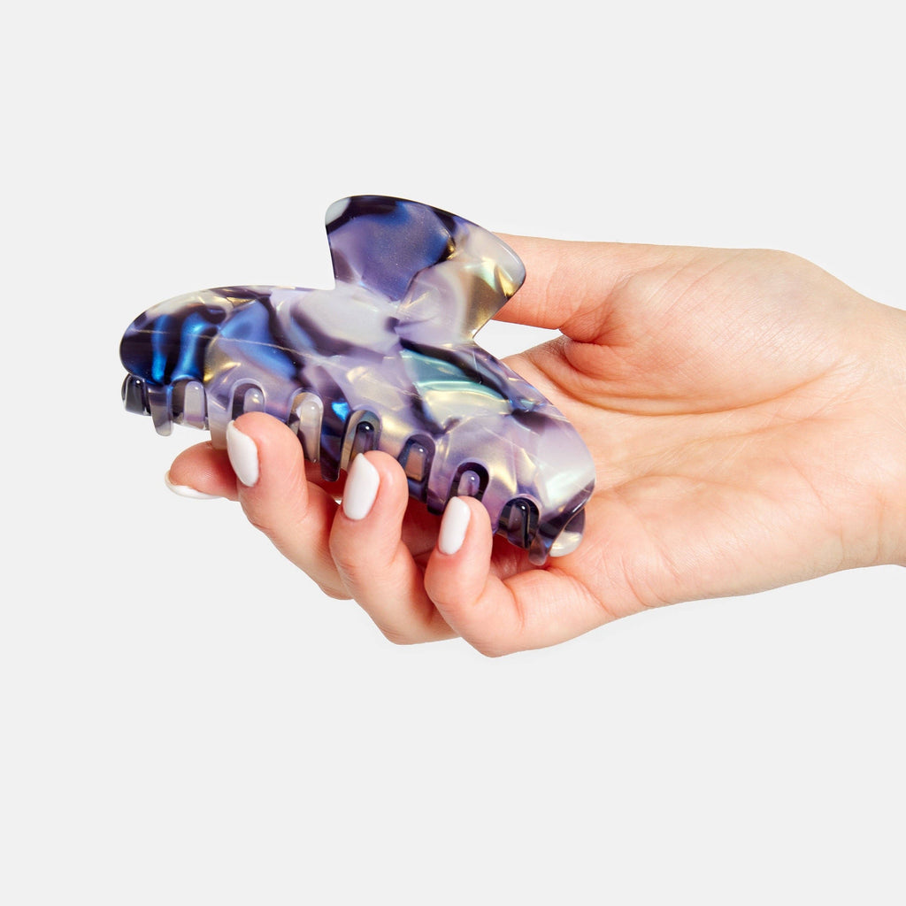 CHUNKS Baby Dolly Claw in Milk Jelly