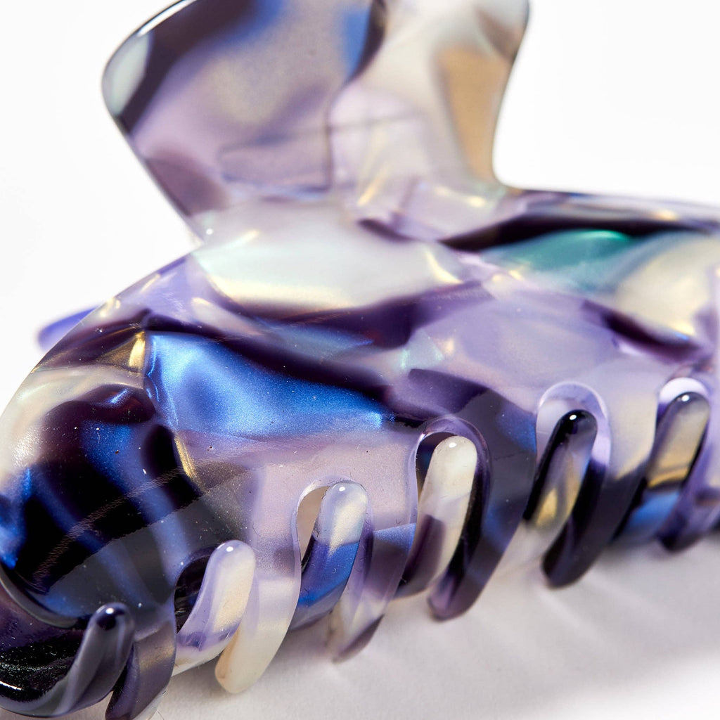 CHUNKS Baby Dolly Claw in Milk Jelly