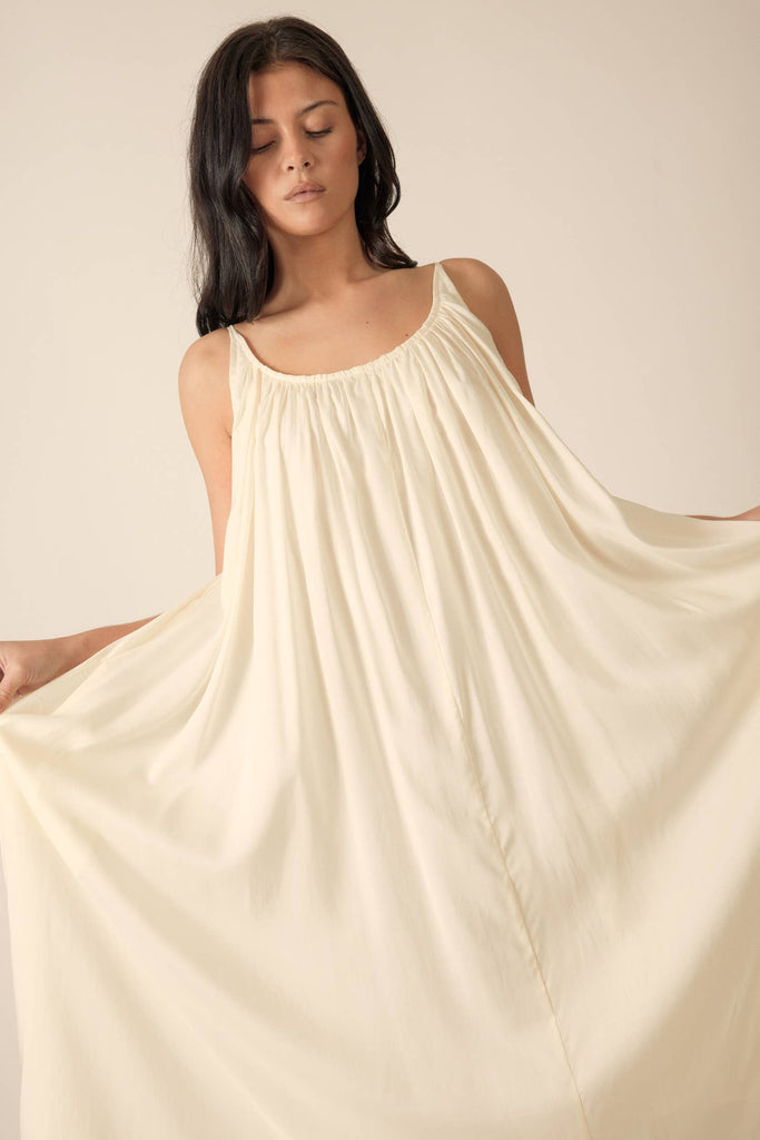 Amente - Low-back Cami Dress