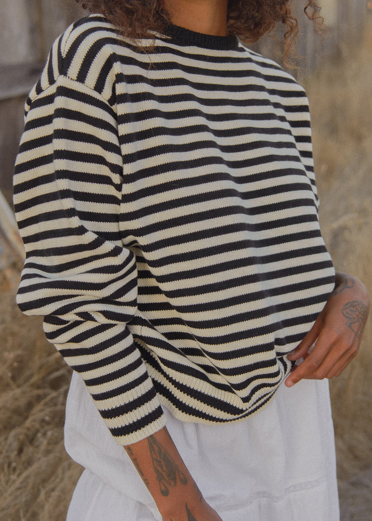 Sønderhaus The "I can't believe it's not vintage" Crewneck Black Stripe