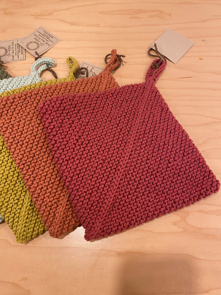Hand knitted cotton pot holder