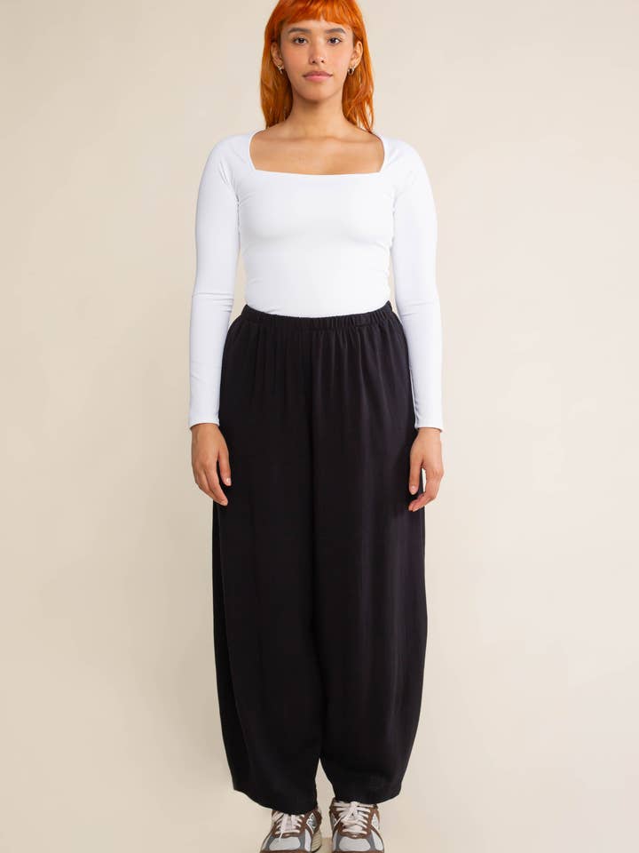 NLT - Linen Lantern Pant | Mid Rise Barrel Pant - Black