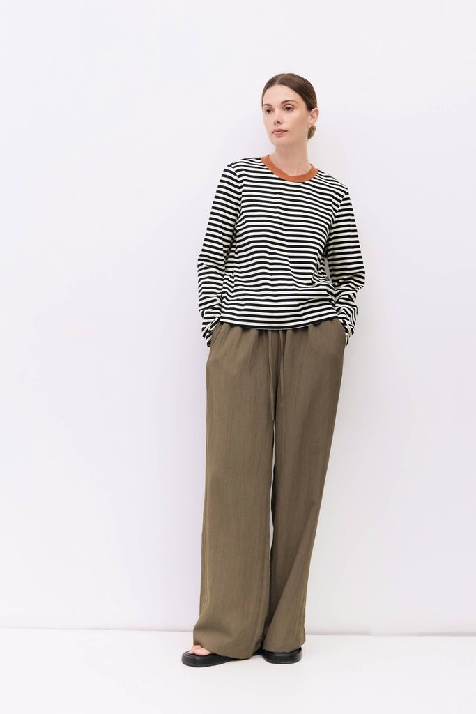 The Kathleen Top Striped Long Sleeve T-Shirt Black and Cream