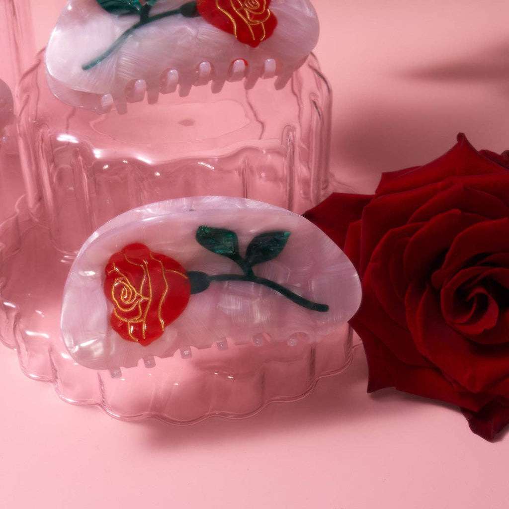 Winona Irene Belle Claw