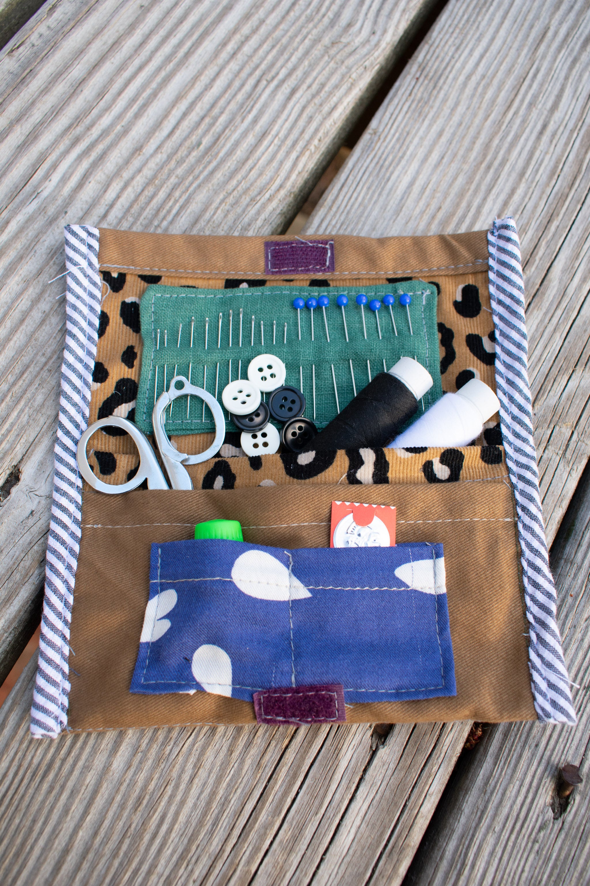 Zero waste travel mending kit! All scraps and thread are leftovers from  previous projects. Can't wait for the “weird flex” moment when I whip this  out for a mend on-the-go! : r/Visiblemending